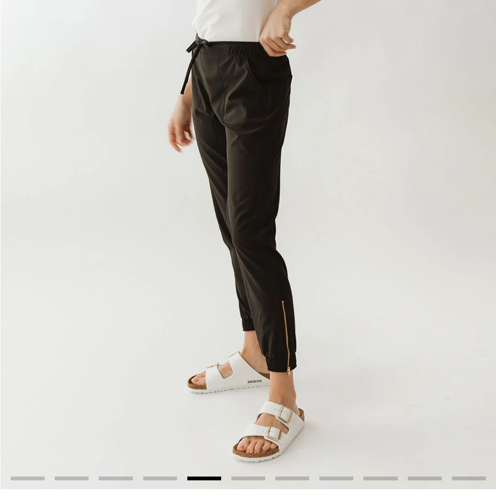 Albion Fit jetsetter joggers